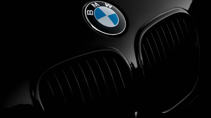 Das schwärzeste Schwarz der Welt – Vanta-Schwarz auf einem Auto