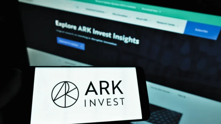 ARK Invest Stockt Massiv Krypto-Engagement Auf – Trotz Marktkorrektur
