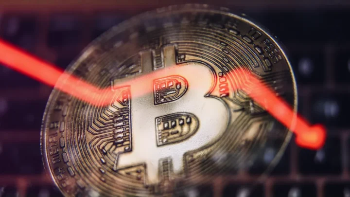 Bitcoin-Preis fällt unter 100.000 USD – Was Experten sagen