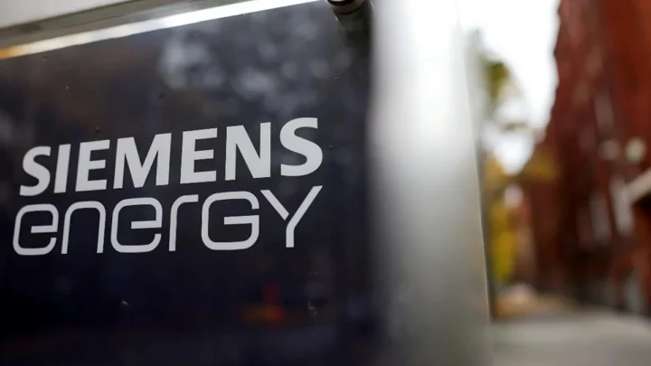 DAX beendet Verlustserie und Siemens Energy erreicht Rekordhoch