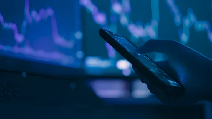 Unternehmen Halten Milliarden in Krypto‑Treasuries – Neuer Report Zeigt Boom und Risiken