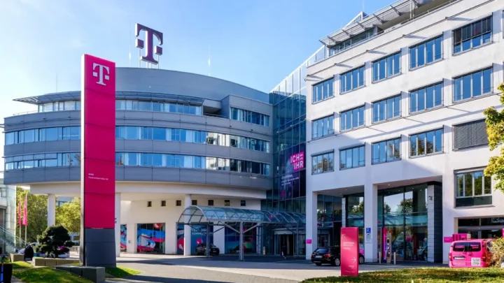 Deutsche Telekom-Aktie : Solider Telekom-Wert im DAX mit Dividendenvorteil
