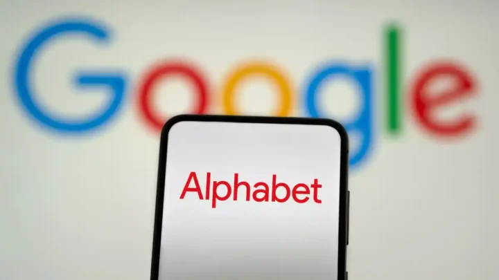 Alphabet Aktie bleibt stabil trotz Ermittlungen: Warum Anleger bei der Google-Mutter gelassen reagieren