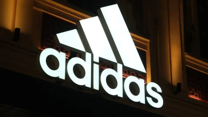 Adidas Aktie 2026: Herausforderungen, Marktreaktionen und die große Frage – Kaufen oder Verkaufen?