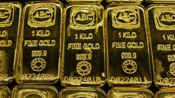 Goldpreis schwankt: Analysten sehen neue Kaufgelegenheit