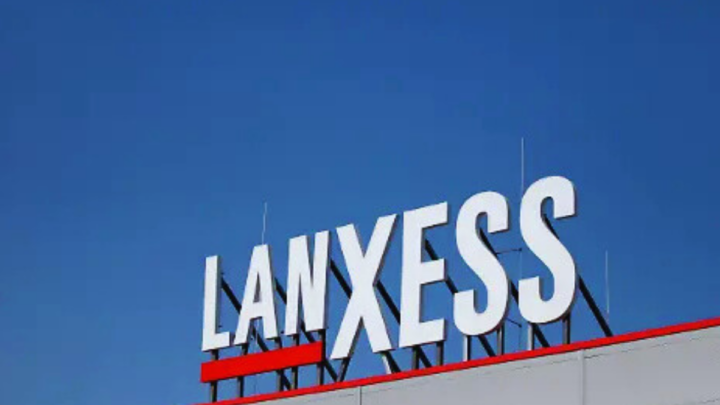 LANXESS Aktie März 2026: Kurs auf Zehn-Jahres-Tief – Sparprogramm verschärft, Einstieg bei 12 Euro sinnvoll?