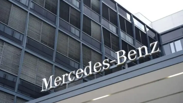Mercedes-Benz-Aktie bleibt stabil, während Anleger Gewinnentwicklung und Dividendenpotenzial bewerten