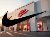 Nike Aktie Analyse 2026 mit Kursstabilisierung bei 46,53 US-Dollar, schwächeren Quartalszahlen, Analystenprognosen und Markttrend im globalen Sportartikelsektor.