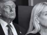 Donald Trump und Pam Bondi bei politischem Auftritt vor Entlassung 2026