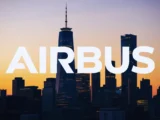 Airbus Aktie Chart mit fallendem Kurs April 2026, A320-Flugzeug und Symbol für volles Auftragsbuch als Hinweis auf Lieferengpässe und langfristiges Potenzial
