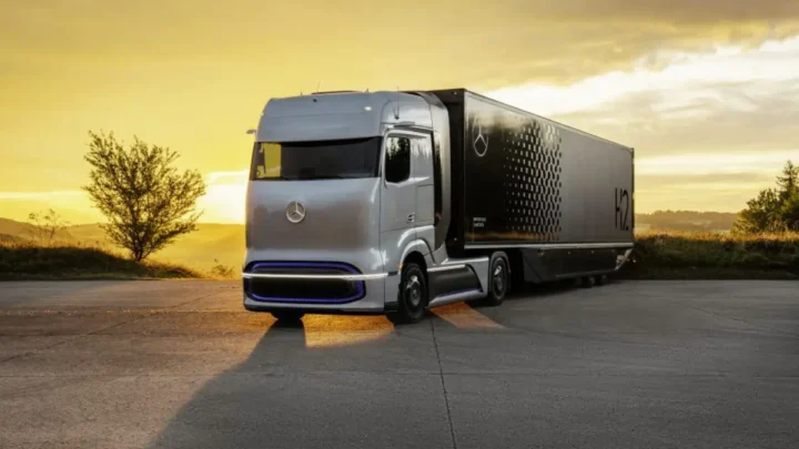 Daimler Truck Aktie bei 42,38 Euro: Leichter Rückgang – Starke Dividende und Analysten bleiben optimistisch