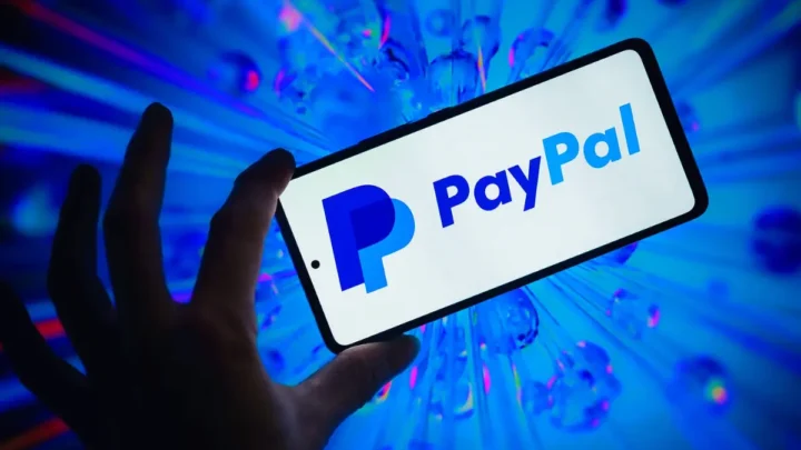 PayPal Aktie im Machtkampf: Michael Burry steigt ein, Milliarden-Rückkäufe laufen – steht jetzt die große Trendwende bevor?
