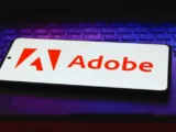 Adobe Aktie 2026 mit Fokus auf 25-Milliarden-Rückkauf, neue KI-Plattform CX Enterprise, strategische Partnerschaften und Marktreaktionen nach dem Adobe Summit.