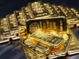 Grafik zeigt fallende Gold- und Silberpreise sowie steigende Ölpreise an den internationalen Rohstoffmärkten