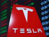 Tesla Aktie steigt nach Q1 2026 Zahlen mit Umsatz 22,4 Milliarden USD und Gewinnanstieg Analyse Elektroauto Markt Wettbewerb und Zukunft Robotaxi