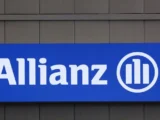 Allianz-Logo mit Aktienkurschart und Euro-Symbol im Hintergrund – Darstellung der stabilen Entwicklung der Allianz SE Aktie im April 2026
