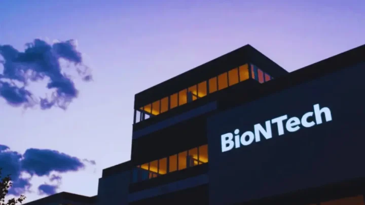 BioNTech-Aktie: Leichter Rückgang am Montag – Krebsforschung sorgt für neue Hoffnung bei schwer behandelbaren Tumoren