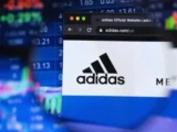 Adidas Aktie Analyse 2026 Kursentwicklung UBS Prognose Wachstum Sportartikelmarkt