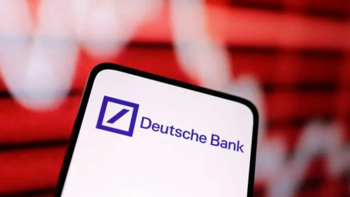 Deutsche Bank Aktie 2026: Zwischen Stabilität und Gewinnrückgang – warum der Kurs jetzt wieder anzieht