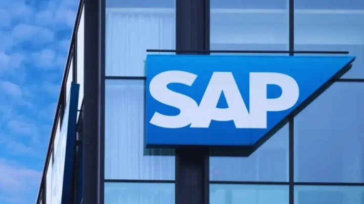 SAP Aktie schwächelt: Warum Anleger beim Tech-Riesen jetzt genauer hinschauen