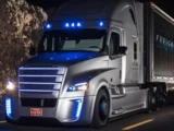 Daimler Truck Aktie im XETRA-Handel mit Kursverlusten nach schwächeren Quartalszahlen und gesenkten Gewinnerwartungen.