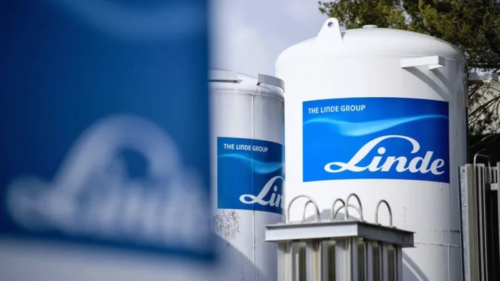 Linde Aktie erreicht Rekordniveau – warum der Chemie-Gigant trotz Rücksetzer weiter stark bleibt