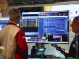 Dow Jones Index nahe 52000 Punkten