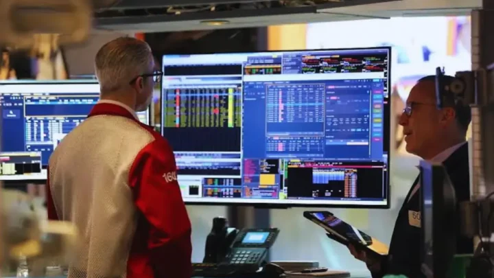Dow Jones unter Spannung: Rekordnähe trifft auf steigende Unsicherheit – kommt jetzt die Richtungsentscheidung?