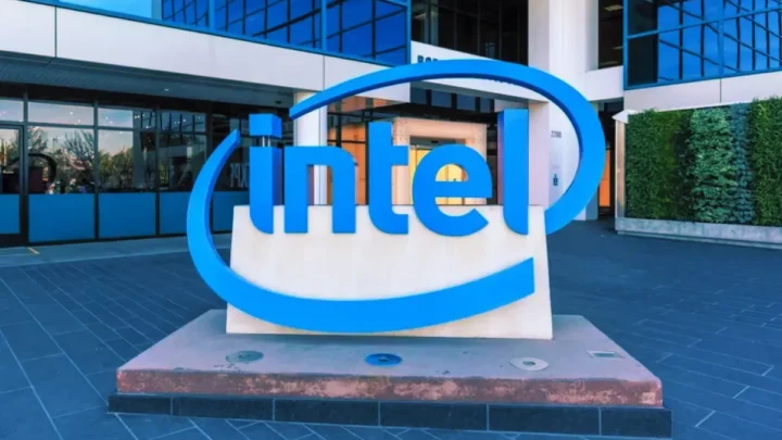 Intel-Aktie auf Rekordniveau: Das überraschende Börsen-Comeback eines einst abgeschriebenen Tech-Riesen