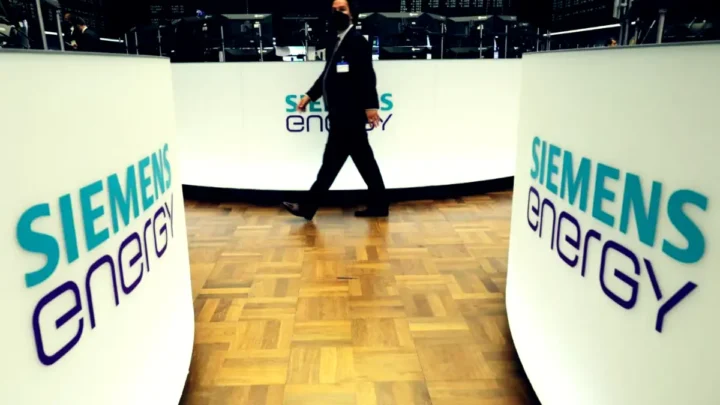 Siemens-Aktie auf neuem Allzeithoch: Warum der DAX-Riese weiter steigen könnte – Analysten sehen Potenzial bis 345 Euro