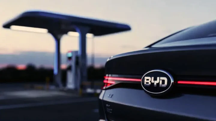 BYD-Aktie steigt kräftig: Erholung im OTC-Handel dank Exportstärke – Kehrt das Vertrauen der Anleger zurück?