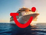 TUI-Flugzeug auf dem Rollfeld als Symbol für den Reiseboom und die Entwicklung der TUI-Aktie im Sommer 2026.